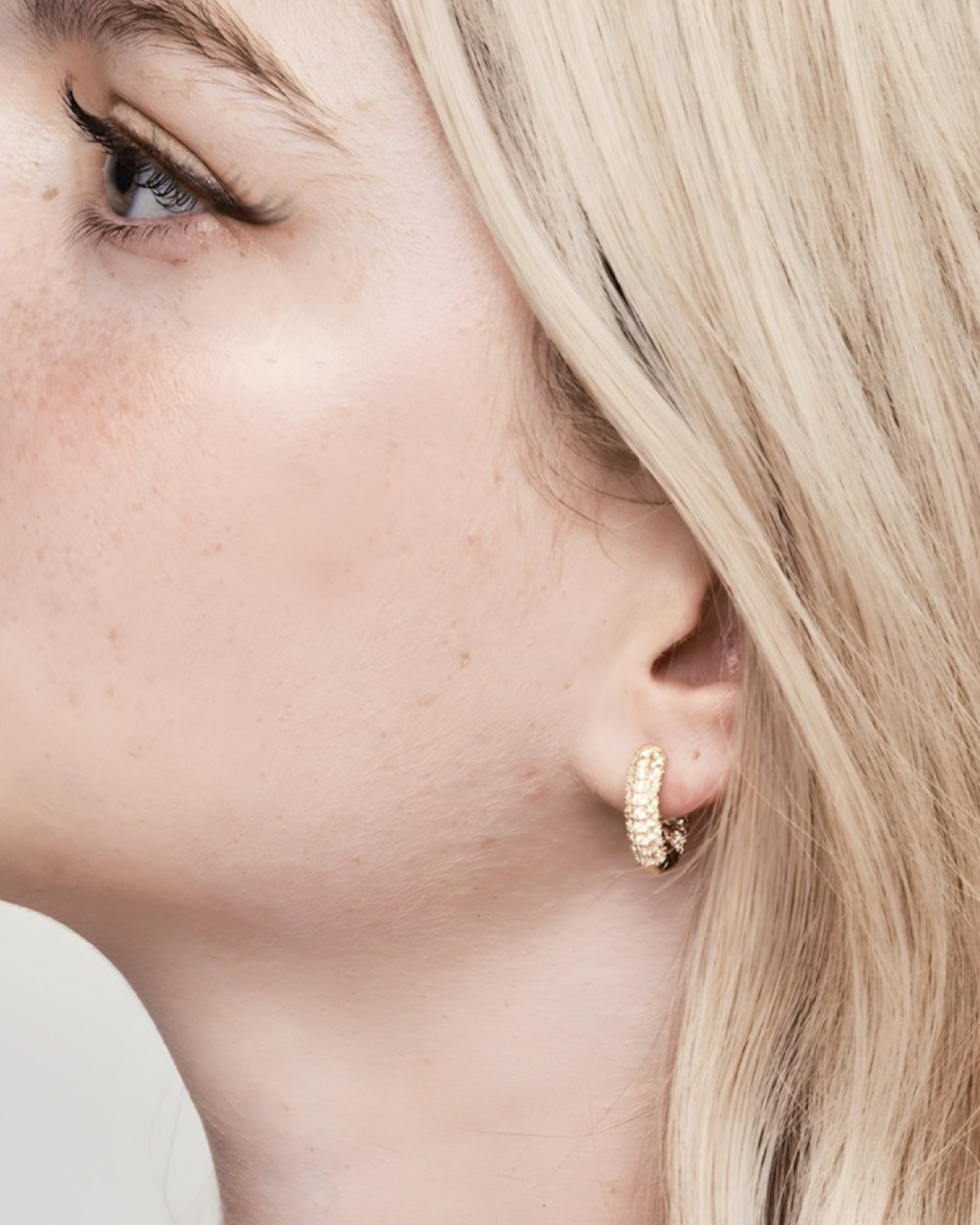 Luminous Hoop Earrings Gold