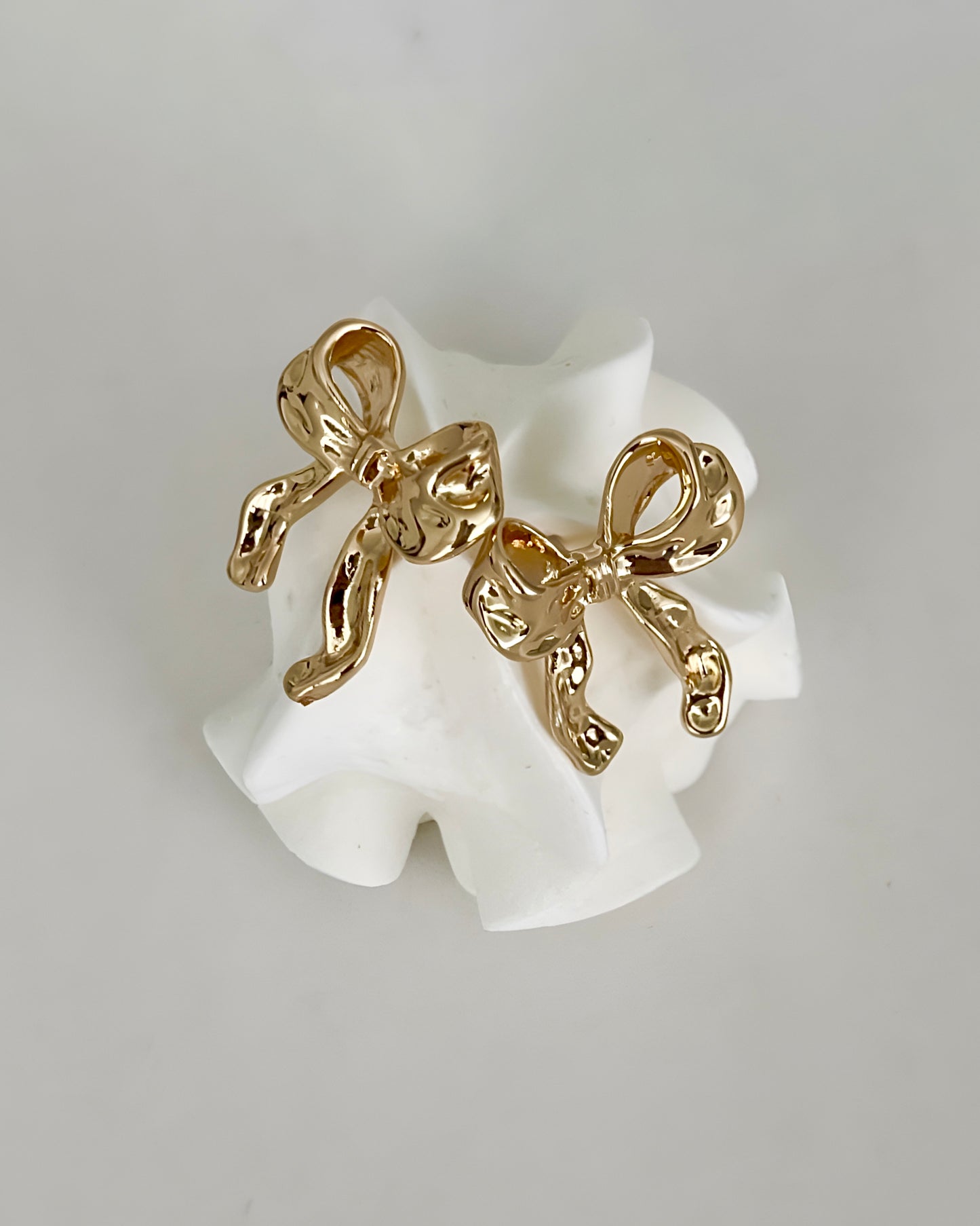 Bow Earrings Gold
